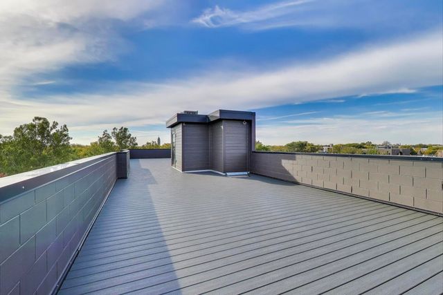 2307 W Foster Avenue 3, Chicago, IL 60625