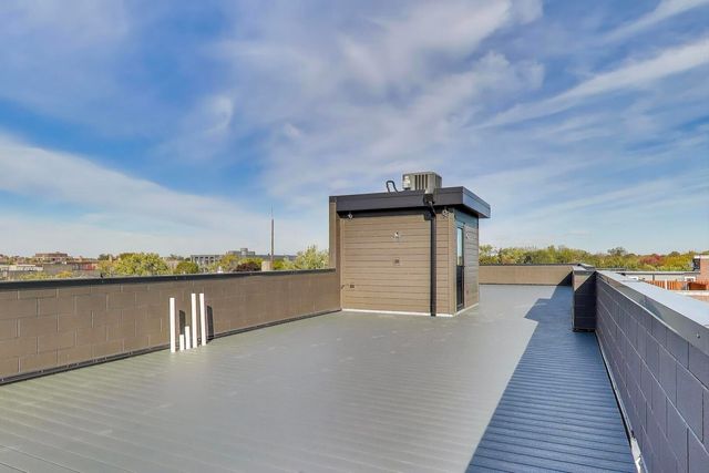 2307 W Foster Avenue 3, Chicago, IL 60625