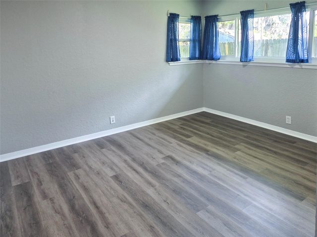 613 Magnolia, Lake Jackson, TX 77566