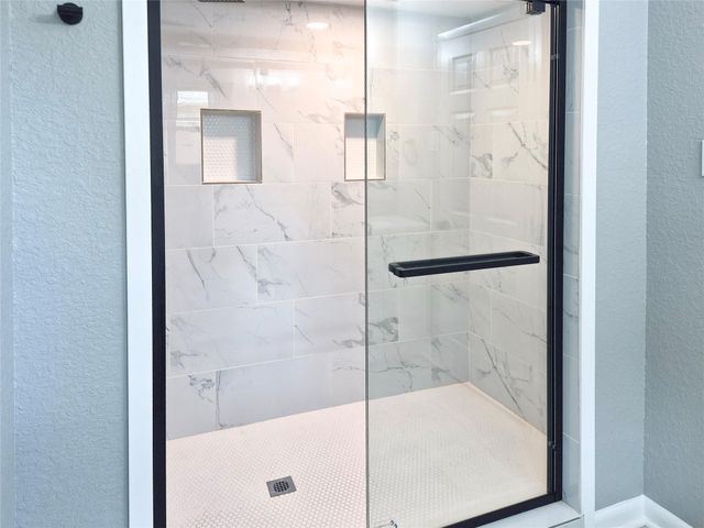 613 Magnolia, Lake Jackson, TX 77566