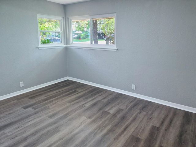 613 Magnolia, Lake Jackson, TX 77566