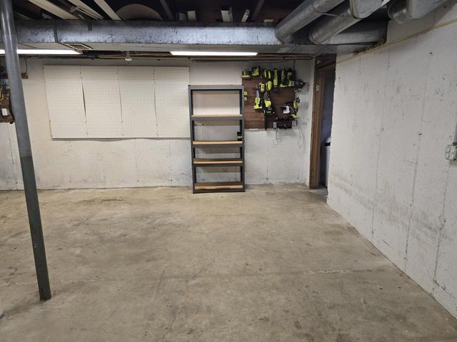 902 Moorland Road, Madison, WI 53713