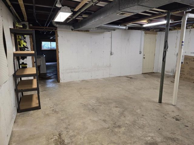 902 Moorland Road, Madison, WI 53713