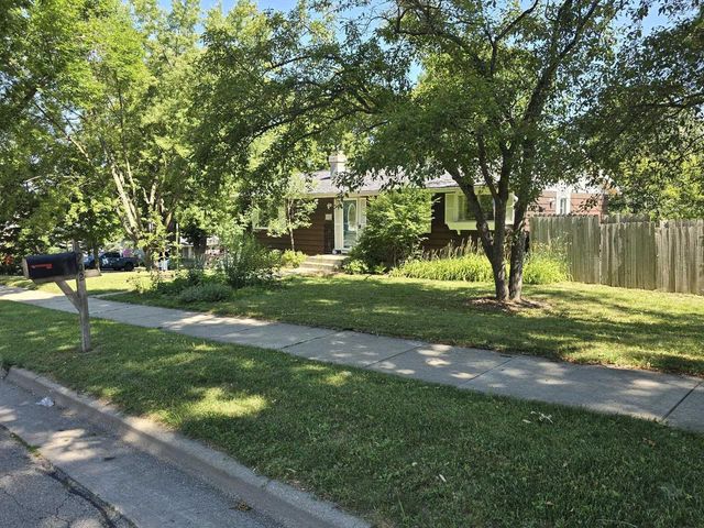 902 Moorland Road, Madison, WI 53713