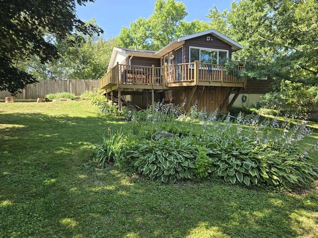 902 Moorland Road, Madison, WI 53713