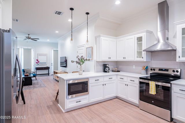 1510 Kaliste Saloom Road 404, Lafayette, LA 70508