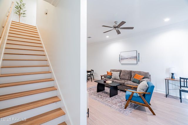 1510 Kaliste Saloom Road 404, Lafayette, LA 70508