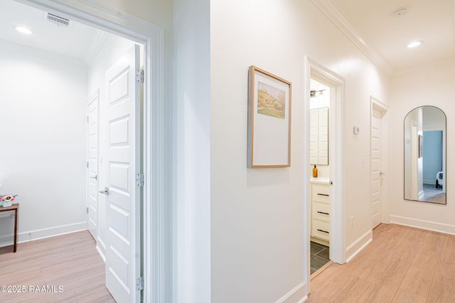 1510 Kaliste Saloom Road 404, Lafayette, LA 70508