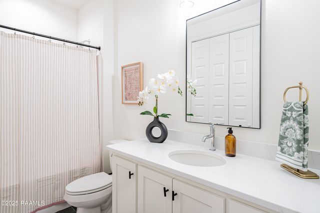 1510 Kaliste Saloom Road 404, Lafayette, LA 70508