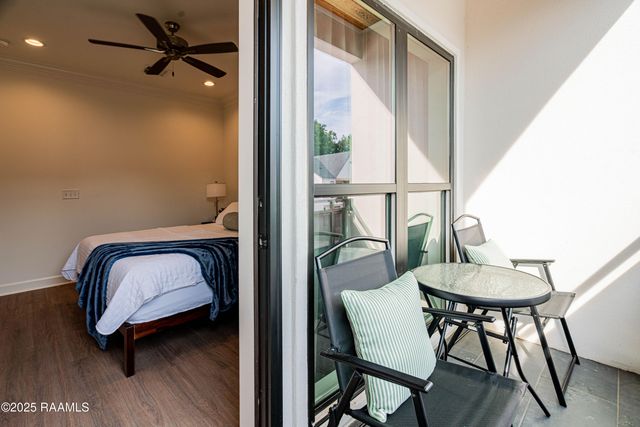 1510 Kaliste Saloom Road 404, Lafayette, LA 70508