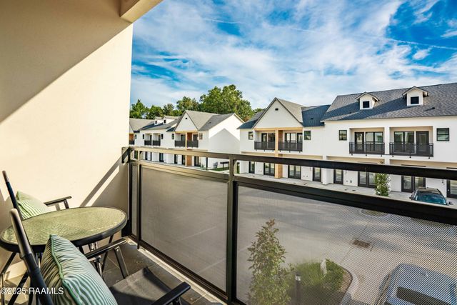 1510 Kaliste Saloom Road 404, Lafayette, LA 70508