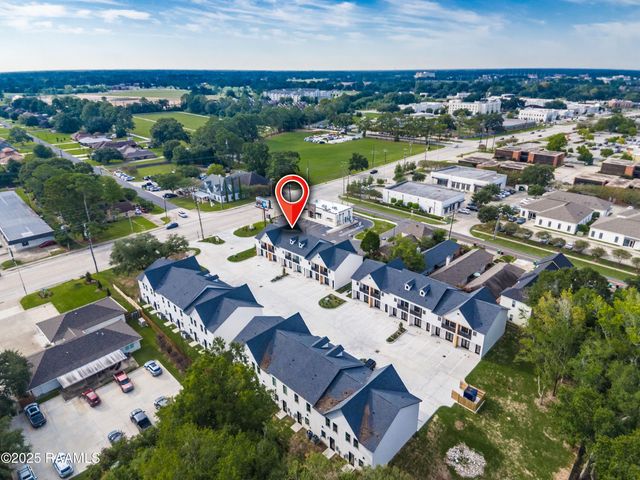 1510 Kaliste Saloom Road 404, Lafayette, LA 70508