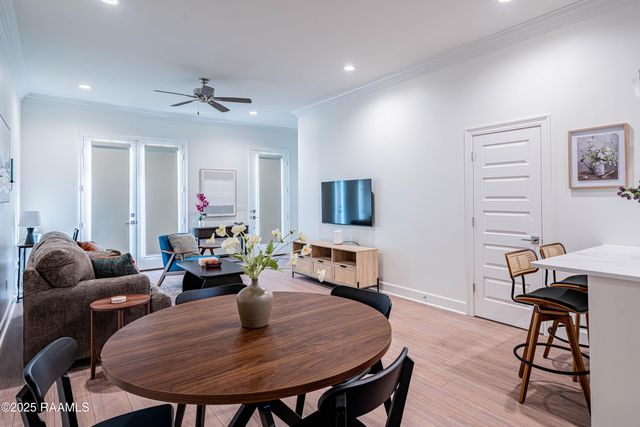 1510 Kaliste Saloom Road 404, Lafayette, LA 70508