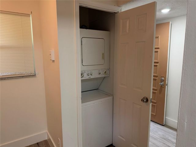 2700 Coral Springs Dr 101, Coral Springs, FL 33065