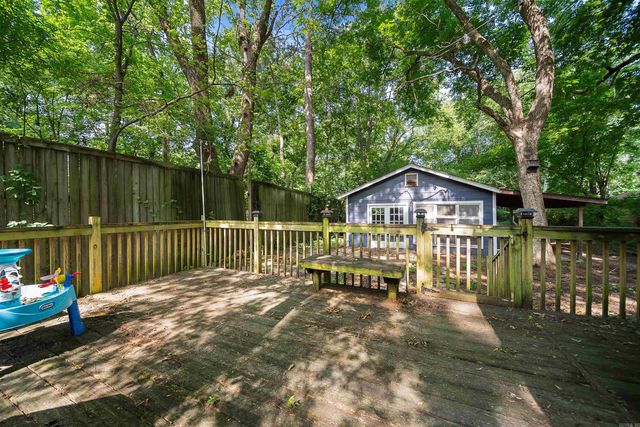 835 Watkins St, Conway, AR 72034