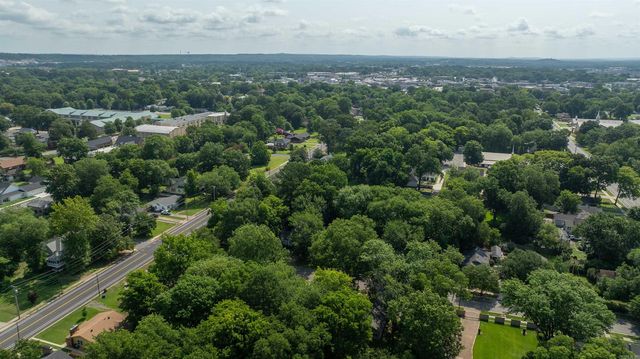 835 Watkins St, Conway, AR 72034