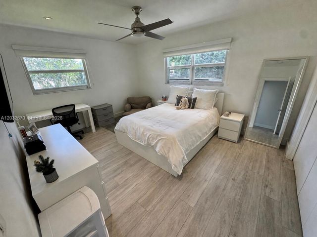 13305 Biscayne Island Terrace, North Miami, FL 33181