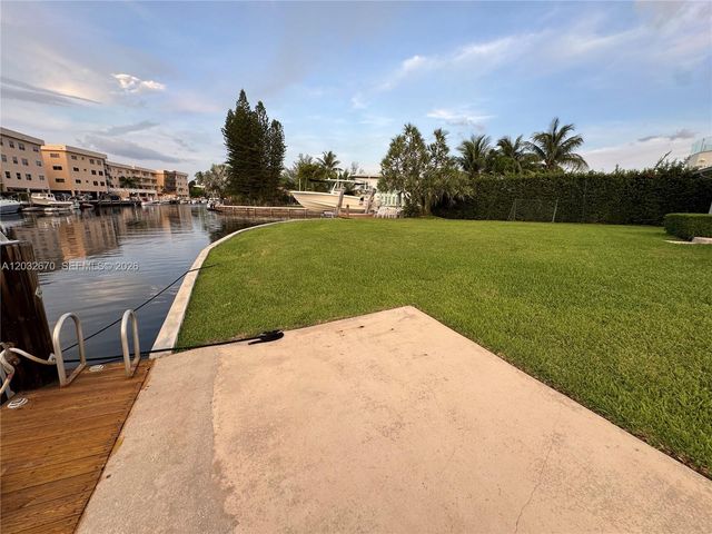 13305 Biscayne Island Terrace, North Miami, FL 33181