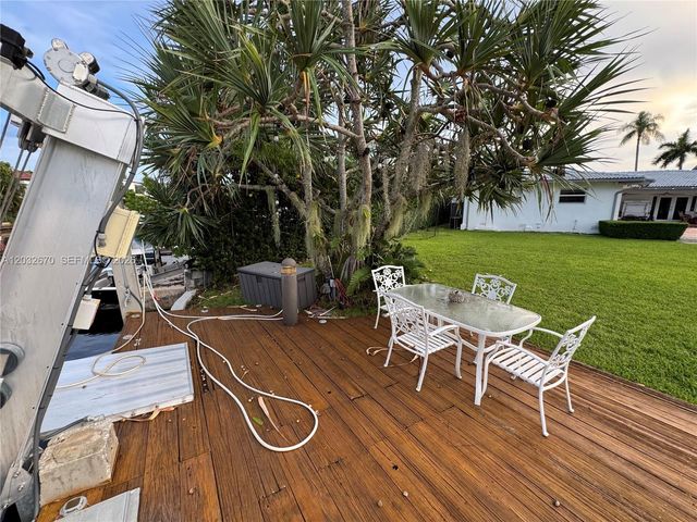 13305 Biscayne Island Terrace, North Miami, FL 33181