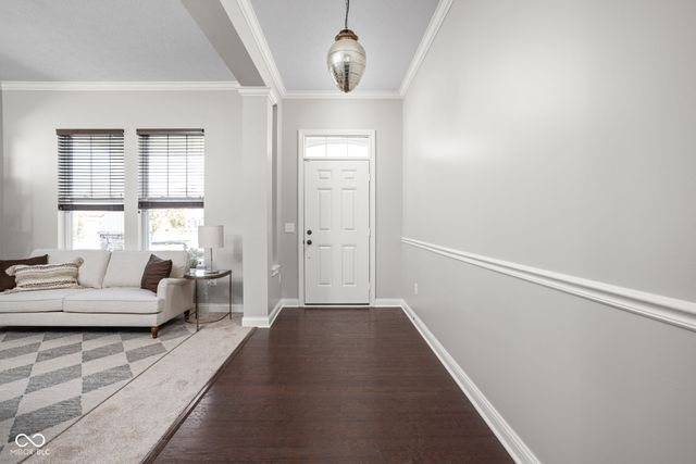 9159 Brookstone Place, Zionsville, IN 46077