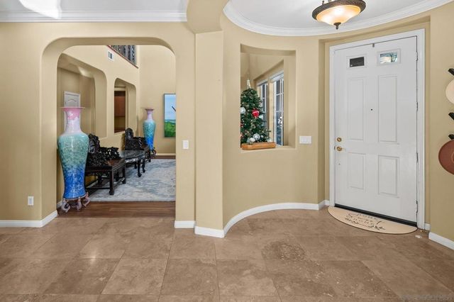 624 Ridgemont Cir, Escondido, CA 92027