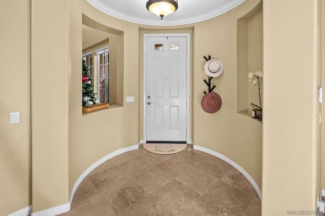 624 Ridgemont Cir, Escondido, CA 92027