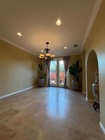 624 Ridgemont Cir, Escondido, CA 92027