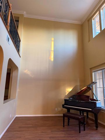 624 Ridgemont Cir, Escondido, CA 92027