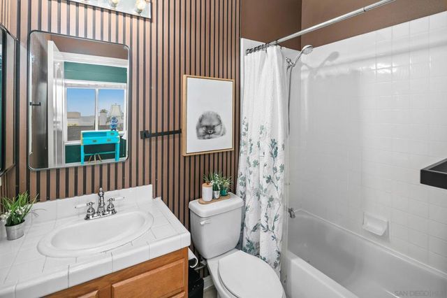 624 Ridgemont Cir, Escondido, CA 92027