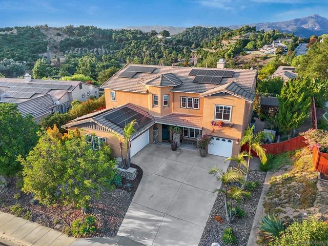 624 Ridgemont Cir, Escondido, CA 92027