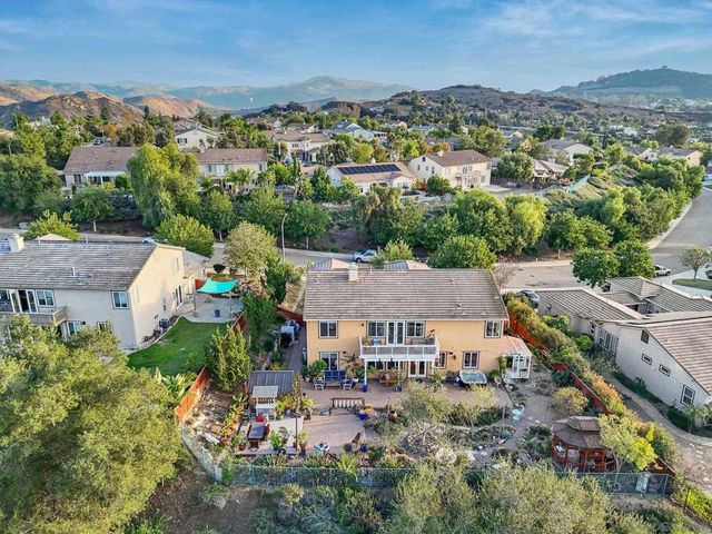 624 Ridgemont Cir, Escondido, CA 92027