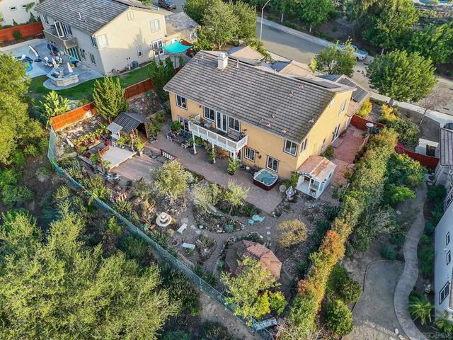 624 Ridgemont Cir, Escondido, CA 92027