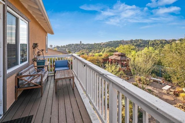 624 Ridgemont Cir, Escondido, CA 92027