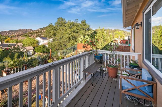 624 Ridgemont Cir, Escondido, CA 92027