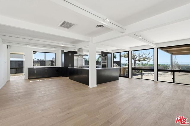 18131 Kingsport Drive, Malibu, CA 90265