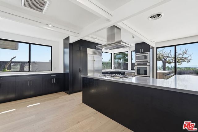 18131 Kingsport Drive, Malibu, CA 90265