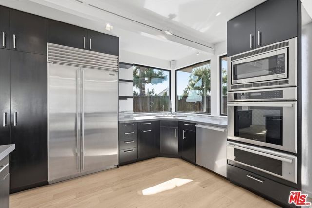 18131 Kingsport Drive, Malibu, CA 90265