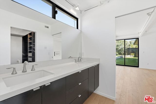 18131 Kingsport Drive, Malibu, CA 90265