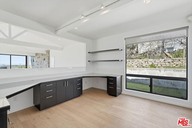 18131 Kingsport Drive, Malibu, CA 90265