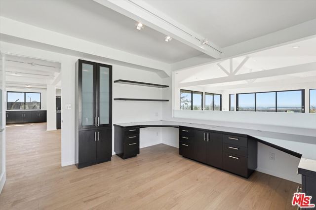 18131 Kingsport Drive, Malibu, CA 90265