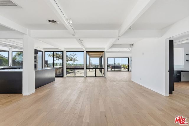 18131 Kingsport Drive, Malibu, CA 90265