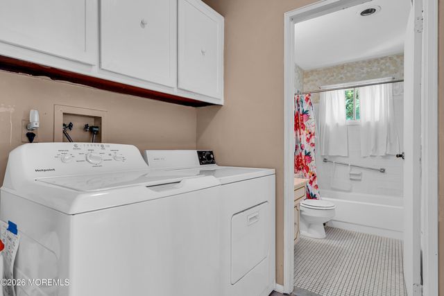 12 Vermont Way, Whiting, NJ 08759