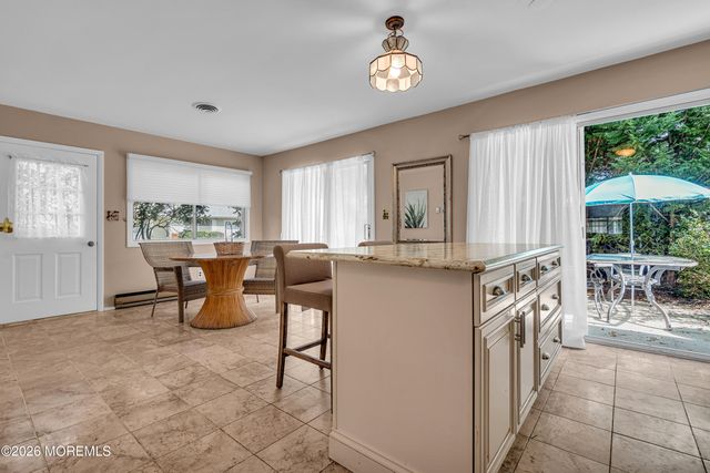 12 Vermont Way, Whiting, NJ 08759