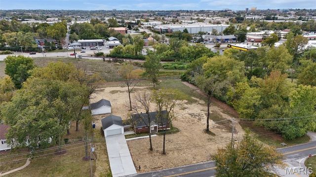 316 Harding Avenue, Maryland Heights, MO 63043