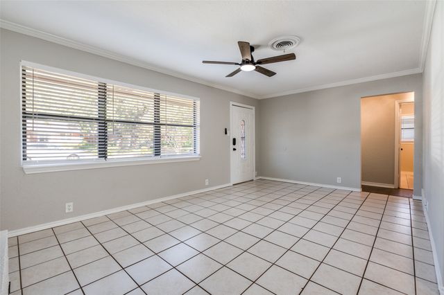 2952 Lavita Lane, Farmers Branch, TX 75234