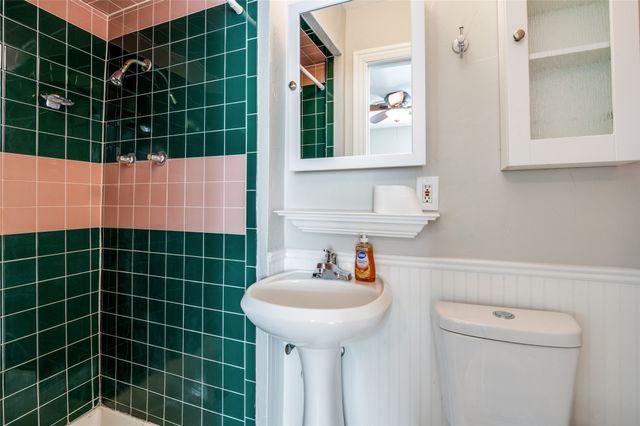 2952 Lavita Lane, Farmers Branch, TX 75234