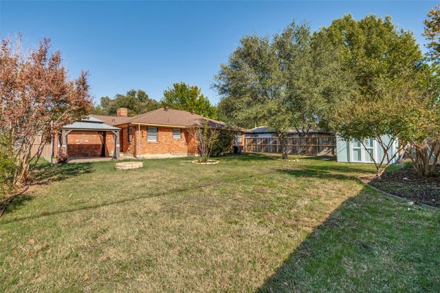 2952 Lavita Lane, Farmers Branch, TX 75234