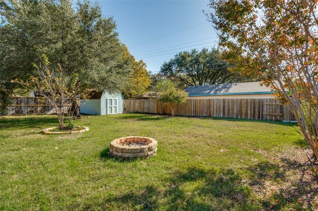 2952 Lavita Lane, Farmers Branch, TX 75234