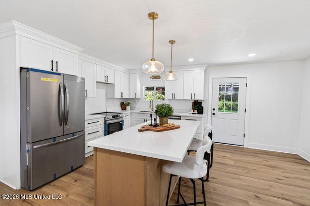 901 De La Pointe Drive, Gautier, MS 39553