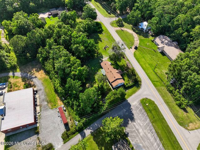 901 De La Pointe Drive, Gautier, MS 39553